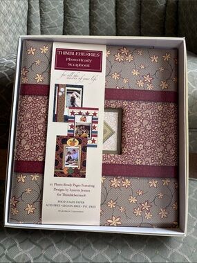 NIB Thimbleberries Photo Ready Scrapbook Landauer Corp. Country Farmhouse Floral